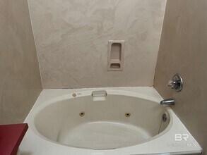 600 Cheshire Ln in Daphne, AL - Building Photo - Building Photo