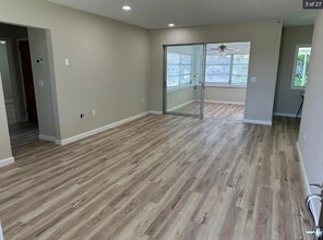 787 Lakeside Dr in Dunedin, FL - Foto de edificio - Building Photo