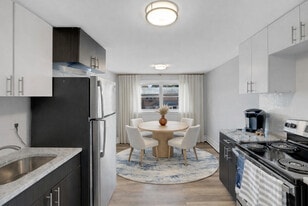 Willow Pointe Apartments in Burlington, NJ - Building Photo