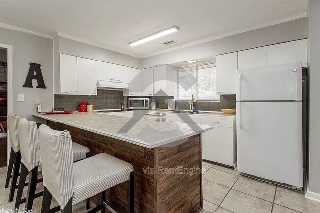 702 S Elizabeth Ave in Conway, AR - Building Photo - Building Photo