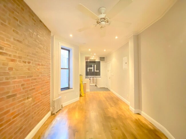 BARROW ST. in New York, NY - Building Photo - Building Photo