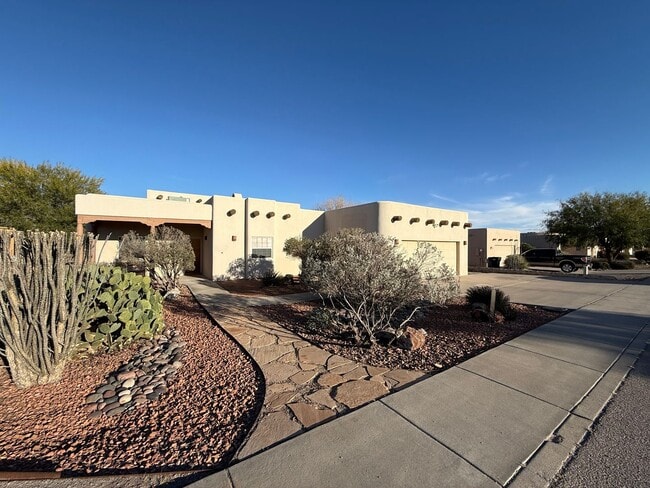 3878 Stoneybrook Cir in Las Cruces, NM - Building Photo - Building Photo