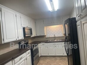 218 Travis St in Nacogdoches, TX - Building Photo - Building Photo