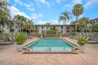 4401 W Kennedy Blvd in Tampa, FL - Building Photo - Building Photo