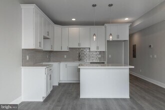 2531 N Front St, Unit 3 in Philadelphia, PA - Building Photo - Building Photo