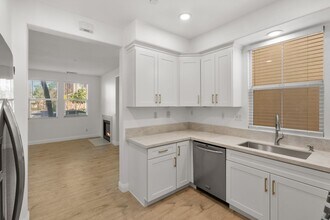 3335 Hatten Ln in Riverside, CA - Building Photo - Building Photo