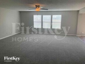 12515 Teacup Way in Indianapolis, IN - Foto de edificio - Building Photo