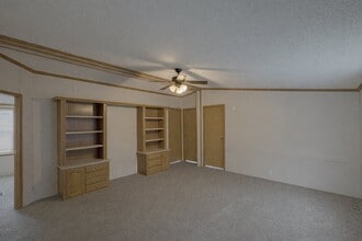 307 Basket Branch in Oxford, MI - Building Photo - Building Photo