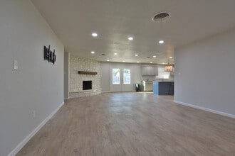 5227 15th St in Lubbock, TX - Building Photo - Building Photo