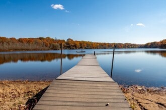 21 Edge Hill Rd in Guilford, CT - Building Photo - Building Photo