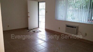 10324 S White Rock Rd in Rancho Cordova, CA - Building Photo - Building Photo