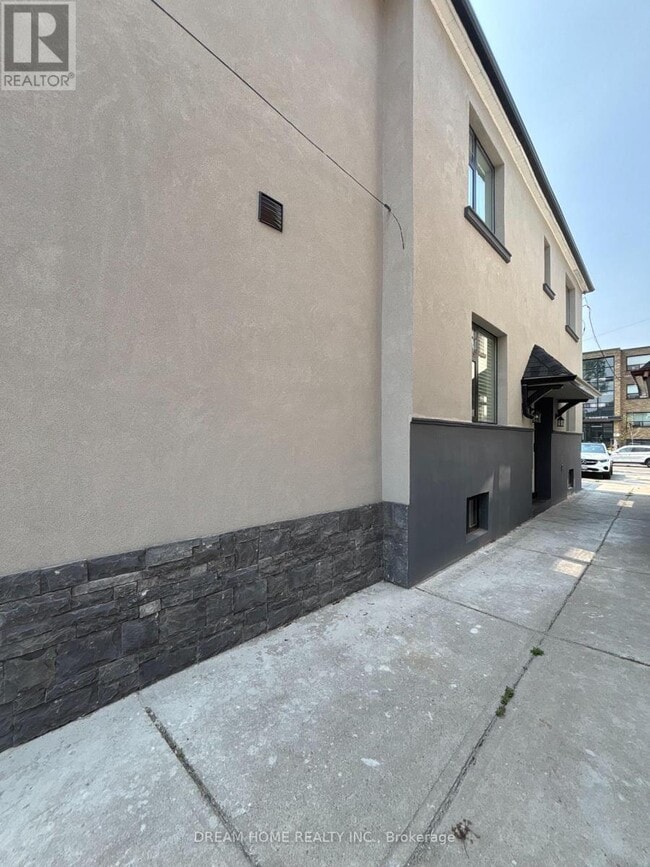 9 Rusholme Dr in Toronto, ON - Building Photo - Building Photo