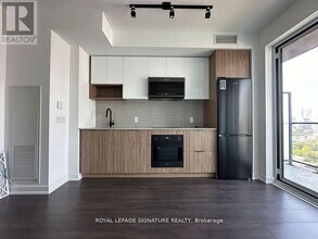 5 Defries St in Toronto, ON - Building Photo - Building Photo