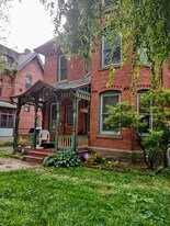 363 Laurel St, Unit Suite 1 in Hartford, CT - Building Photo