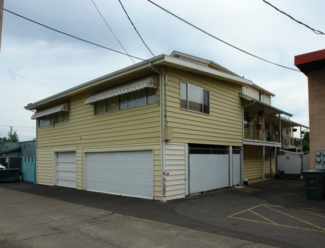 1172 Chambers St in Eugene, OR - Building Photo - Building Photo