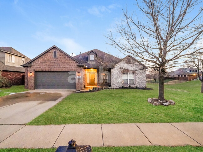 property at 14304 East 87th St N