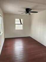 1151-1153 E 88th Pl in Los Angeles, CA - Building Photo