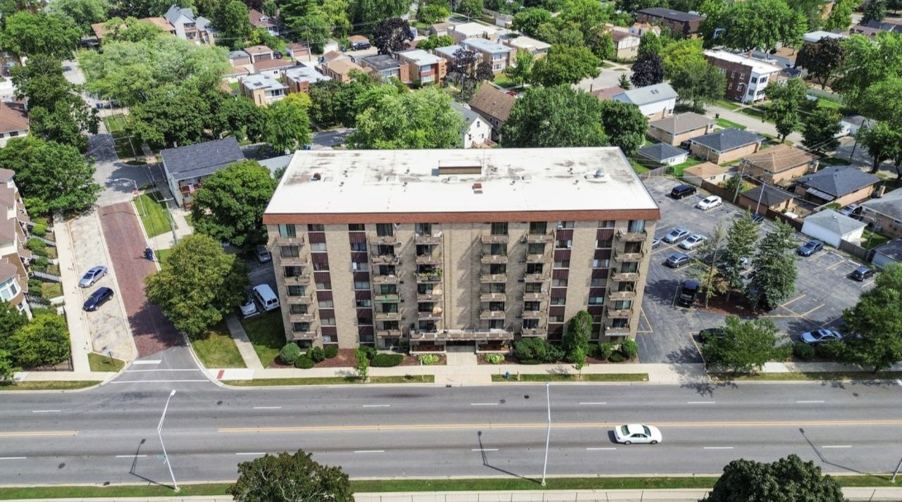 850 Des Plaines Ave in Forest Park, IL - Foto de edificio