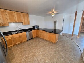 5116 Bayard St in San Diego, CA - Building Photo - Building Photo