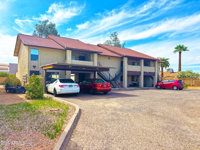 property at 416 N Roca