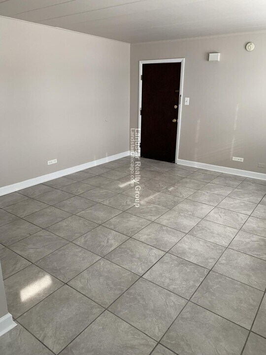 3812 25th Ave, Unit 11 Photo
