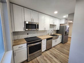 0 W Lake Ave NW in Atlanta, GA - Foto de edificio - Building Photo