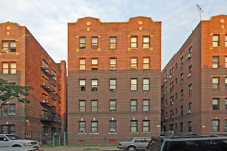 35-34 95th St in Flushing, NY - Building Photo - Building Photo