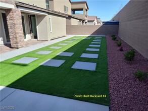 311 Robson Rdg Ln in Henderson, NV - Building Photo - Building Photo