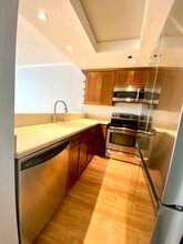 411 Park Ave, Unit 204 in San Jose, CA - Building Photo - Building Photo