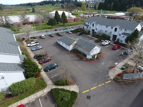 Cascade Village Apartments in Estacada, OR - Building Photo - Building Photo