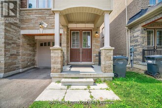 14 Faye St in Brampton, ON - Building Photo - Building Photo