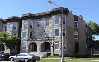 2650-2656 W Washington Blvd Apartments