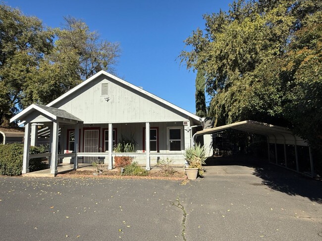 1570 Nord Ave in Chico, CA - Building Photo - Building Photo