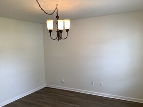 8834 Kirkville Ln in Charlotte, NC - Foto de edificio - Building Photo