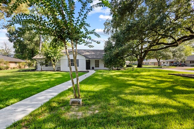 property at 4610 Regina Ln
