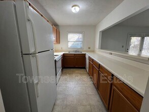 1051 Ancestry Dr in Fayetteville, NC - Building Photo - Building Photo