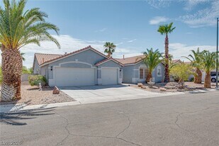 7724 Rye Canyon Dr in Las Vegas, NV - Building Photo