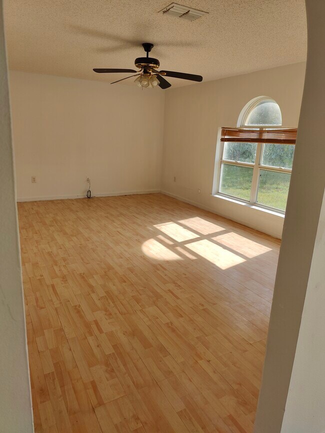 1100 Munster Ct Rentals in Kissimmee, FL