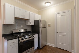 3826 N Greenview Ave, Unit J09P in Chicago, IL - Building Photo - Building Photo