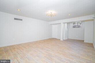 1755 18th St NW in Washington, DC - Building Photo - Building Photo