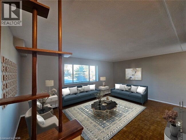 2205 King St E in Hamilton, ON - Building Photo - Building Photo