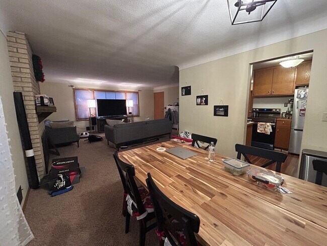 1408 Winchell St, Unit 2 in St. Paul, MN - Building Photo - Building Photo