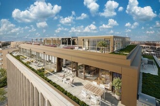 Aviator House in Washington, DC - Foto de edificio - Building Photo