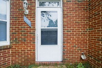 1199 Killington Arch in Chesapeake, VA - Foto de edificio - Building Photo