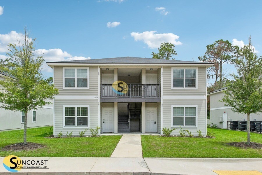 7655 Mailes Ct in Jacksonville, FL - Building Photo