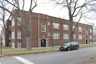 2800 E 81st St in Chicago, IL - Building Photo - Building Photo