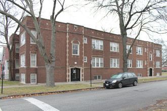 2800 E 81st St in Chicago, IL - Foto de edificio - Building Photo