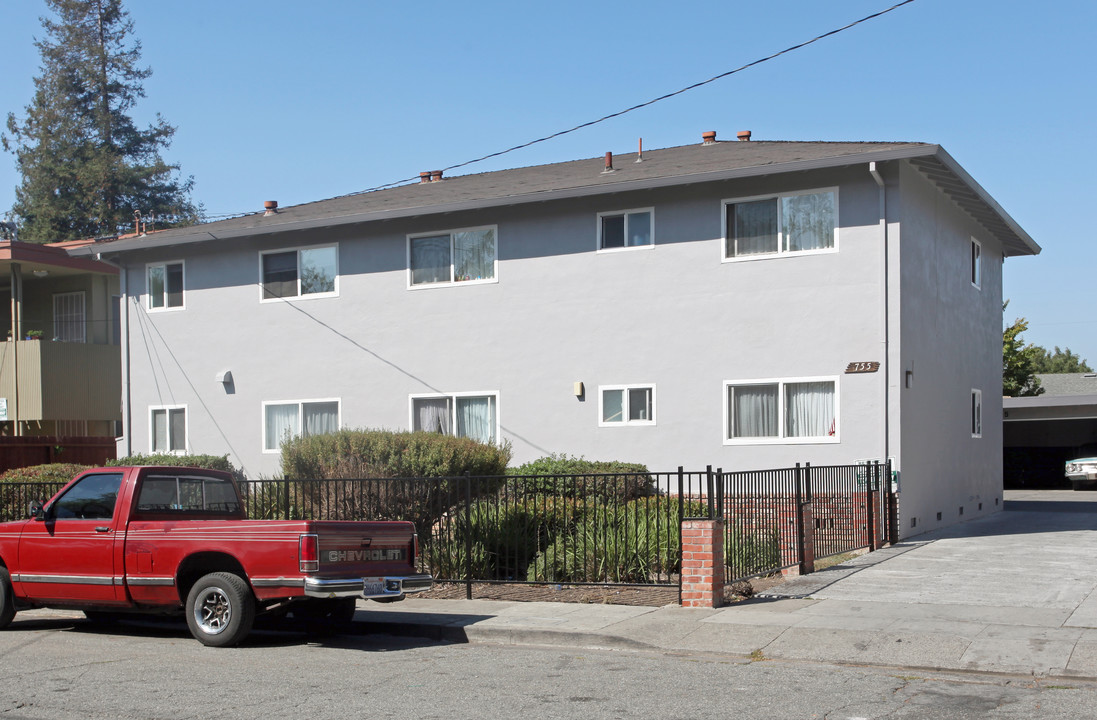 755 9th Ave in Redwood City, CA - Building Photo