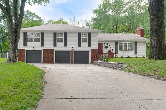 4711 E 109 Terrace in Kansas City, MO - Building Photo - Building Photo