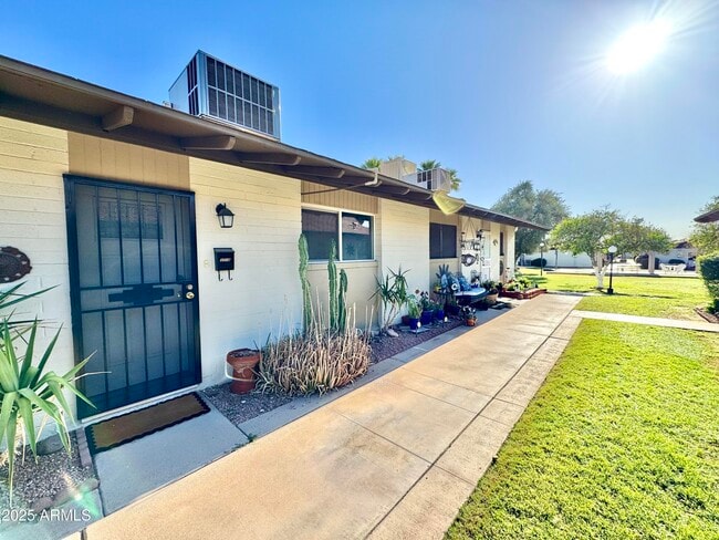 6721 E McDowell Rd in Scottsdale, AZ - Building Photo - Building Photo